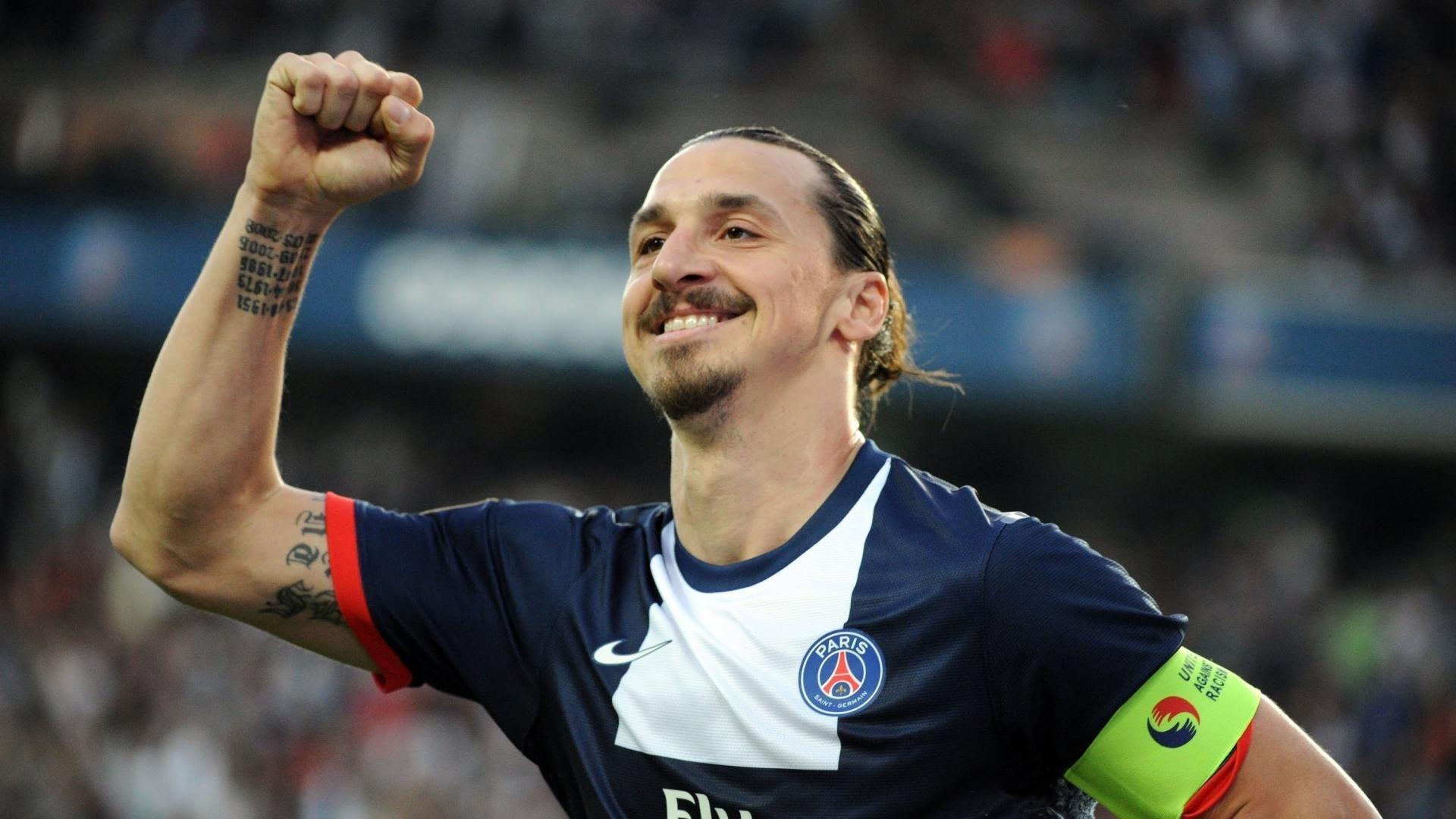 武磊擎旗,海港登顶!大连梭鱼湾见证中超新王加冕