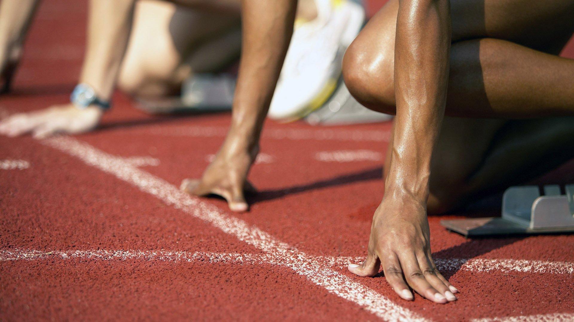 欧冠焦点战，埃因霍温主场迎战马竞，防守对决或成胜负关键